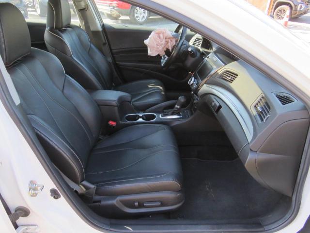 19UDE2F7XKA014117 Acura Ilx Premium