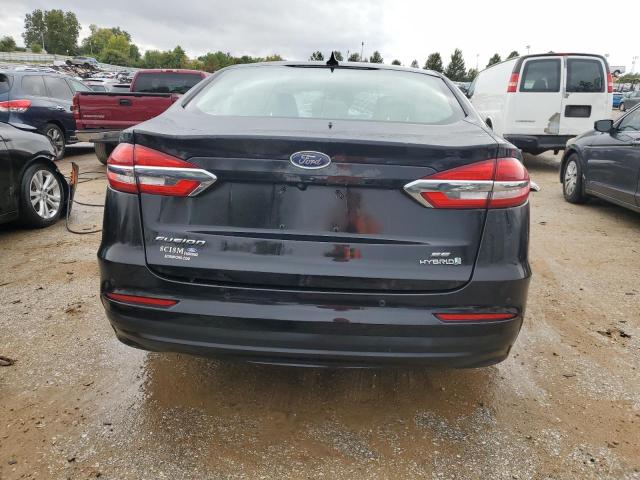 3FA6P0LU4KR105119 Ford FUSION SE