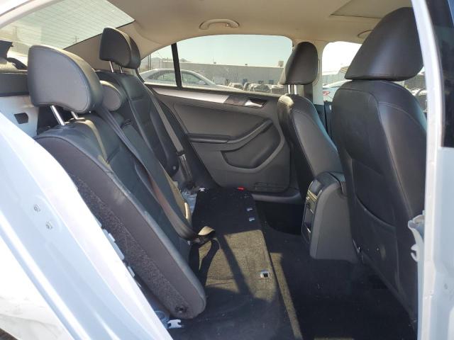 3VWDB7AJ4HM405117 Volkswagen JETTA SE