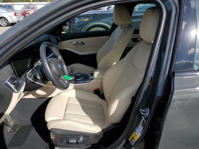 3MW39FF09P8D06740 BMW 330e