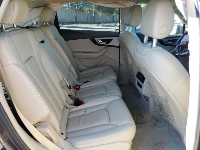 WA1LHAF75JD028185 Audi Q7 Premium Plus