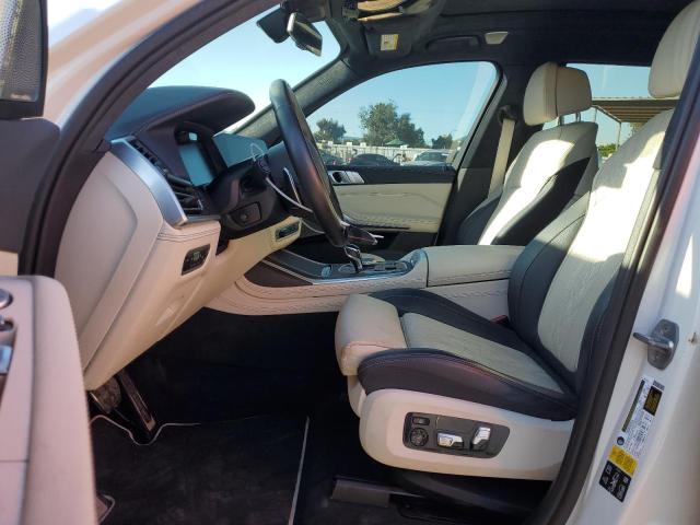 5UXCX6C03LLE35512 BMW X7 M50i