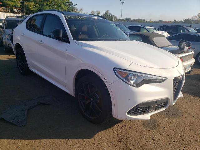 ZASPAKBN8M7D03676 Alfa Romeo STELVIO TI
