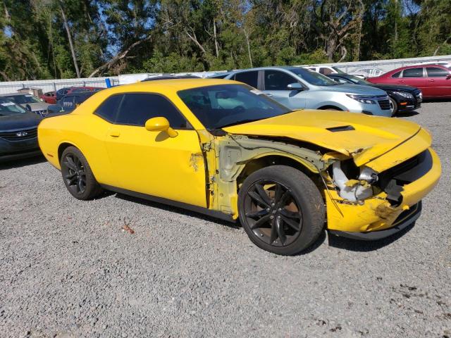 2C3CDZAGXJH132900 Dodge Challenger Sxt