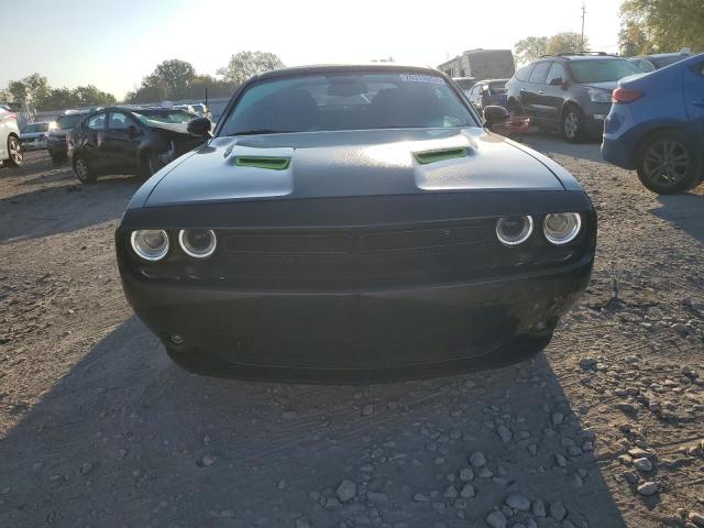 2C3CDZAG0JH229328 Dodge Challenger Sxt