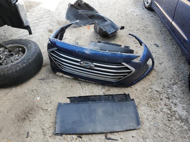 5NPD74LF0JH273819 Hyundai ELANTRA SE