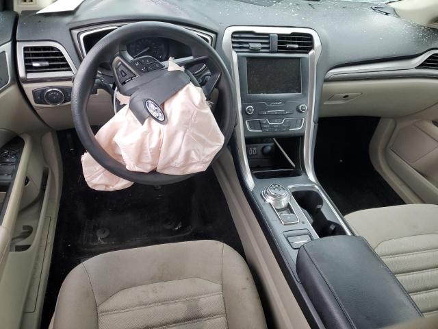 3FA6P0LU4KR105119 Ford FUSION SE