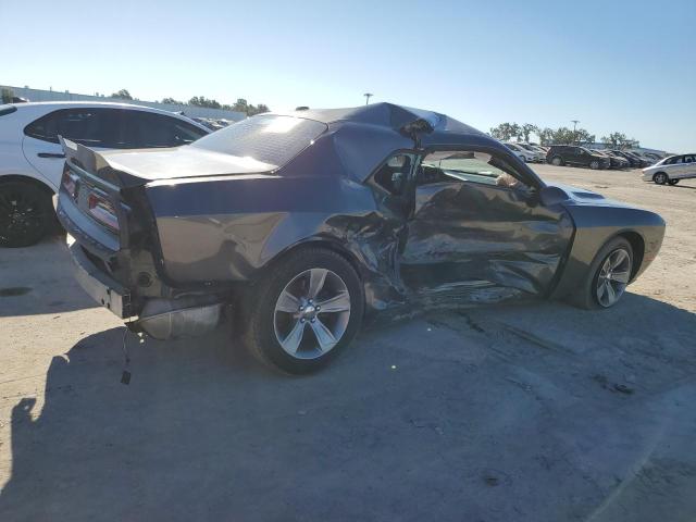 2C3CDZAG7FH702228 Dodge Challenger Sxt