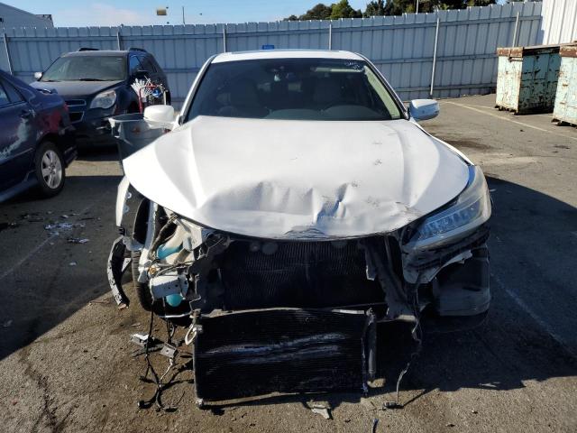 1HGCR3F9XHA026428 Honda Accord Touring
