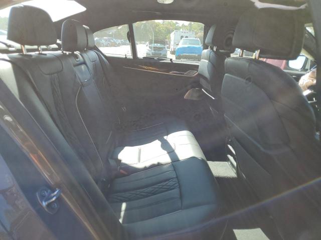 WBA13BK02MCF97483 BMW M550xi
