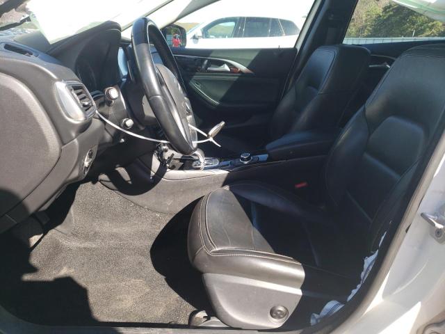 SJKCH5CR0JA057918 Infiniti QX30 BASE