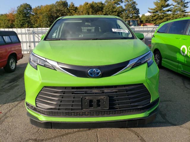 5TDKRKECXNS102987 Toyota SIENNA LE