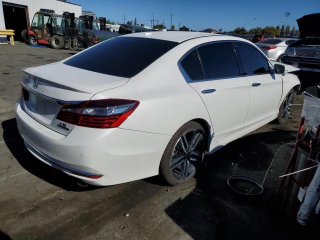 1HGCR3F9XHA026428 Honda Accord Touring