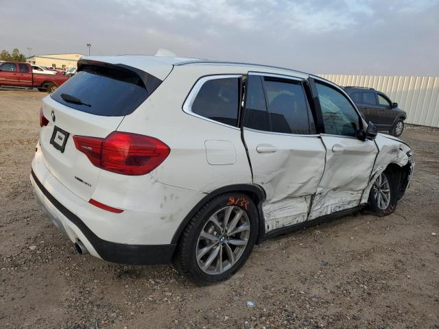 5UXTR7C59KLF34877 BMW X3 Sdrive30i