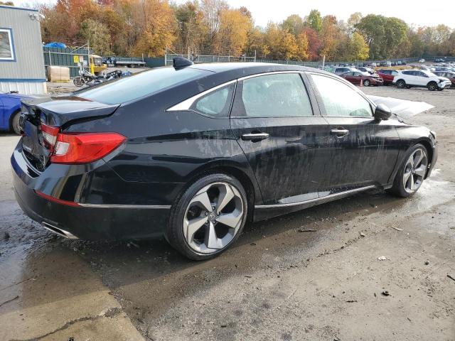 1HGCV1F90JA033152 Honda Accord Touring