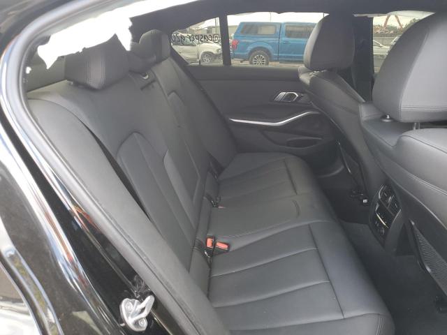 WBA5R7C54KAJ79052 BMW 330XI