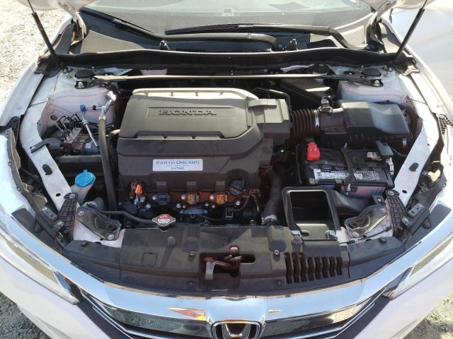 1HGCR3F91HA043702 Honda Accord Touring