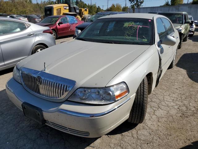 Auction sale of the 2004 Lincoln Town Car Ultimate, vin: 1LNHM83WX4Y607645, lot number: 72791093