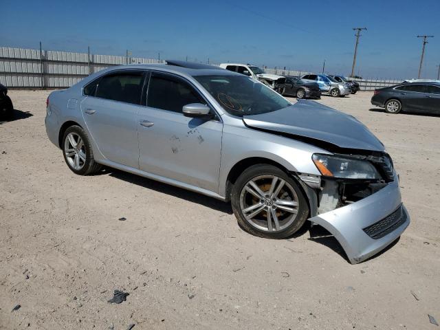 1VWBV7A32FC054142 Volkswagen PASSAT SE