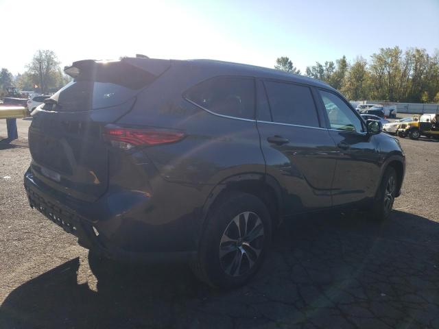 5TDHZRBH3NS571017 Toyota Highlander Xle