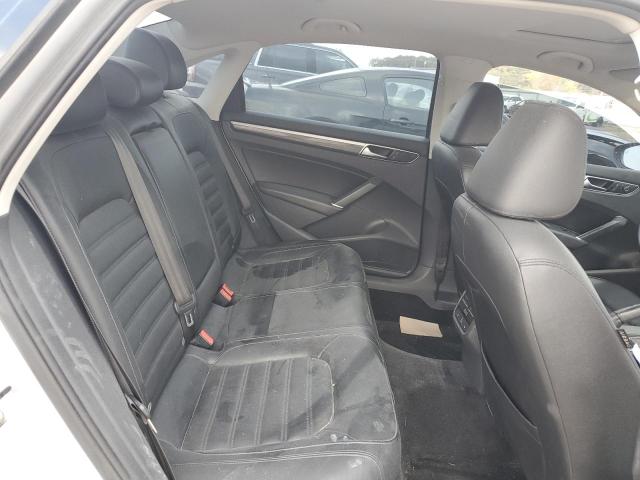 1VWCT7A33GC065467 Volkswagen PASSAT SEL