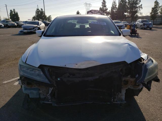19UDE2F73GA008120 Acura Ilx Premium