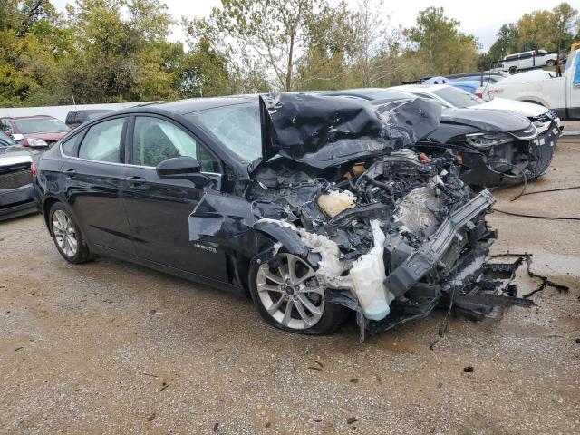 3FA6P0LU4KR105119 Ford FUSION SE