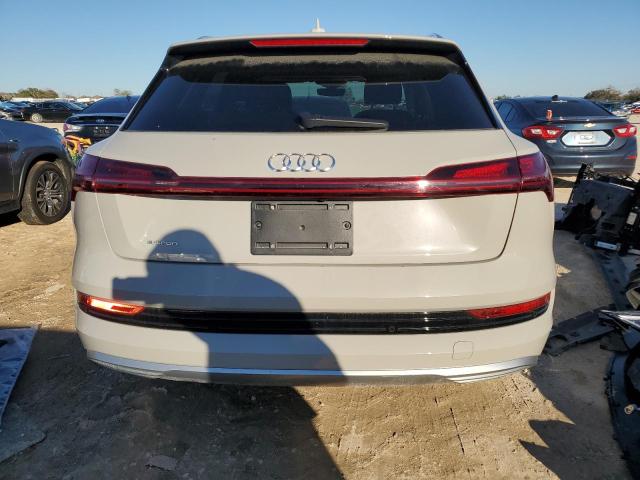 WA1VAAGE8KB024218 Audi E-tron Prestige
