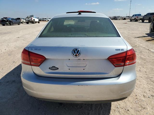 1VWBV7A32FC054142 Volkswagen PASSAT SE