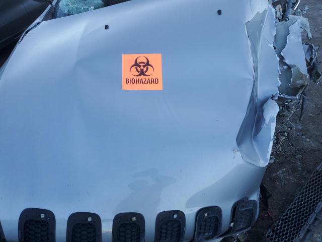 1C4PJLCB3JD557831 Jeep Cherokee Latitude