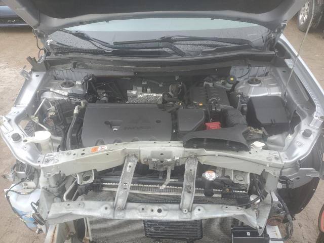 JA4AZ3A36EZ012509 Mitsubishi Outlander Se