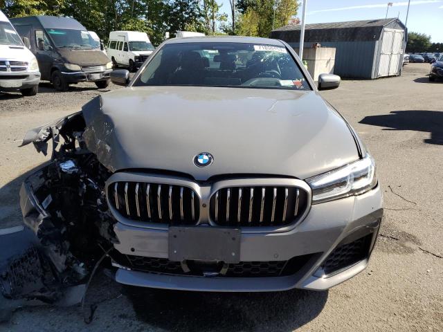 WBA13BK02MCF97483 BMW M550xi