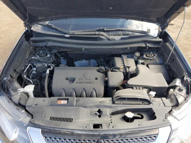 JA4AZ3A35LZ027175 Mitsubishi Outlander Se