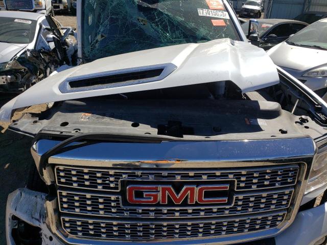 1GT42YEY1JF226071 GMC Sierra K3500 Denali