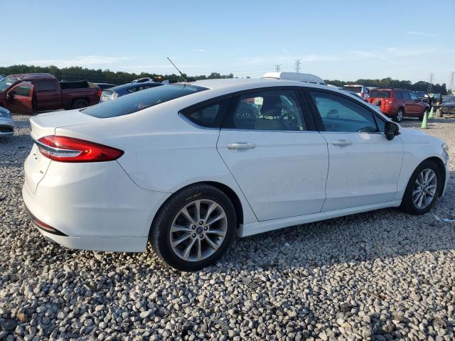 3FA6P0H7XHR143269 Ford FUSION SE