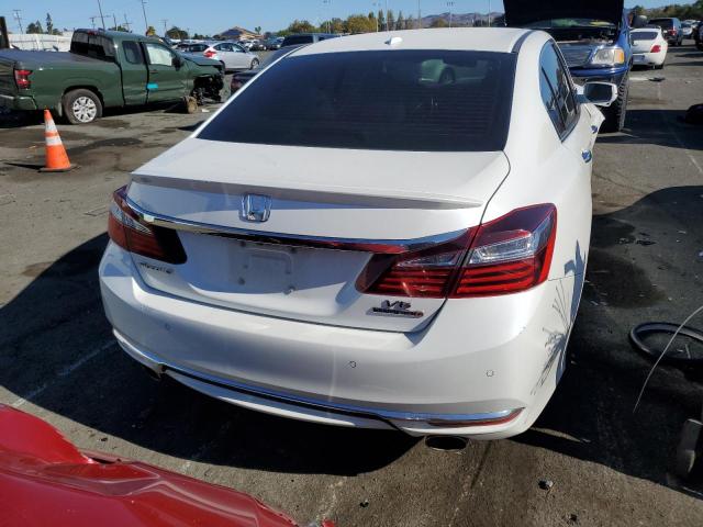 1HGCR3F9XHA026428 Honda Accord Touring