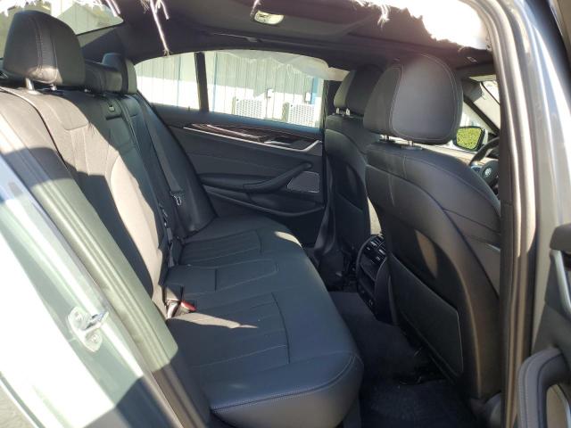 WBA13AG05PCM03808 BMW 530e