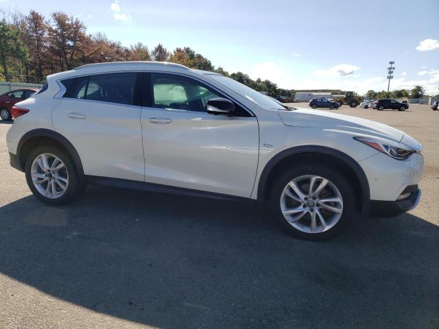 SJKCH5CR0JA057918 Infiniti QX30 BASE