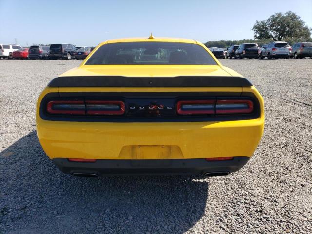 2C3CDZAGXJH132900 Dodge Challenger Sxt