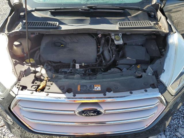 1FMCU0HD7JUA52711 Ford ESCAPE SEL