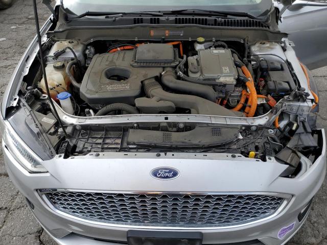 3FA6P0SU3KR251660 Ford FUSION TIT