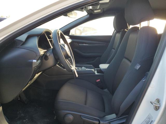 JM1BPAJL6N1508672 Mazda 3