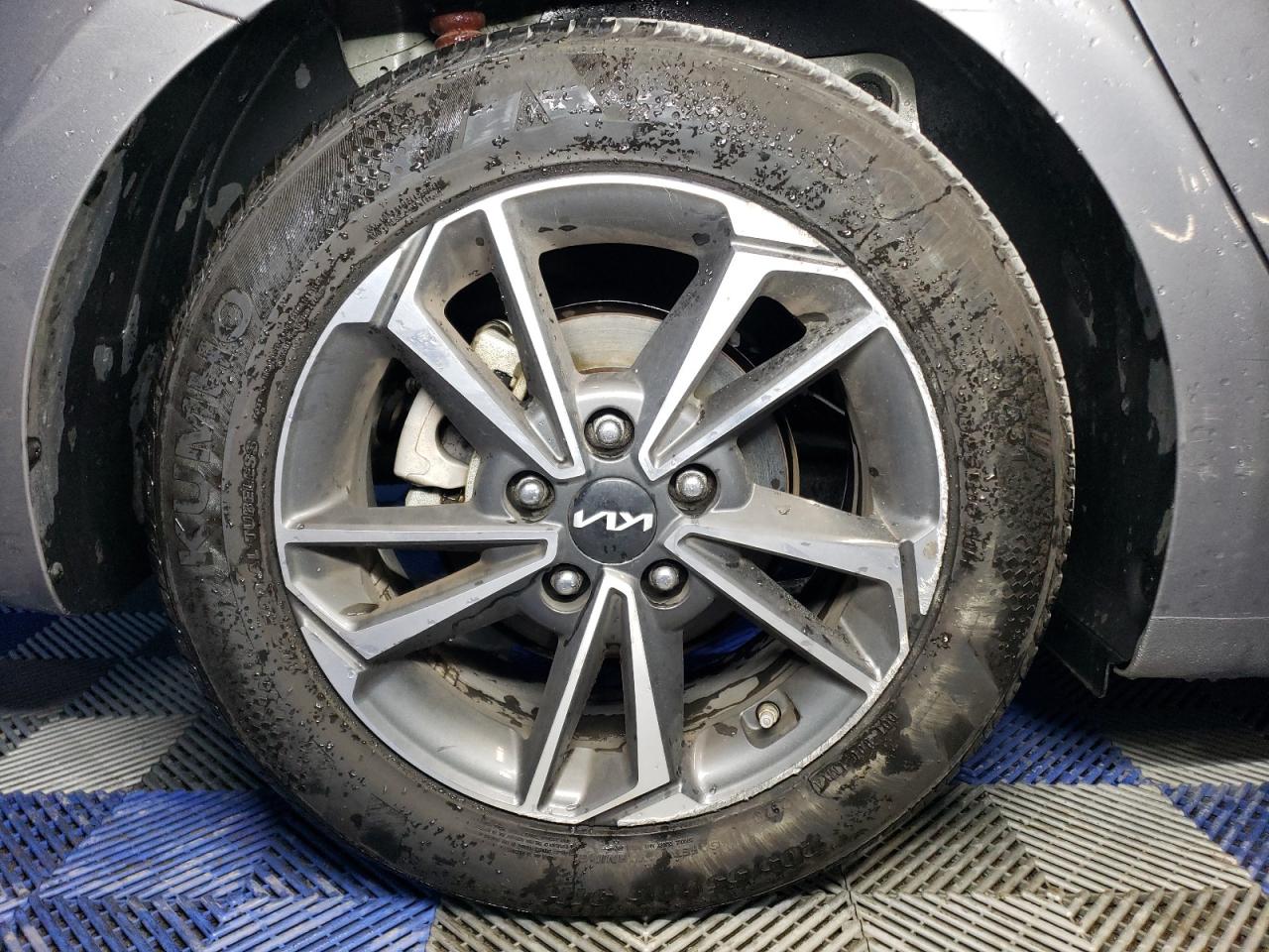 3KPF24AD7PE675360 KIA FORTE LX