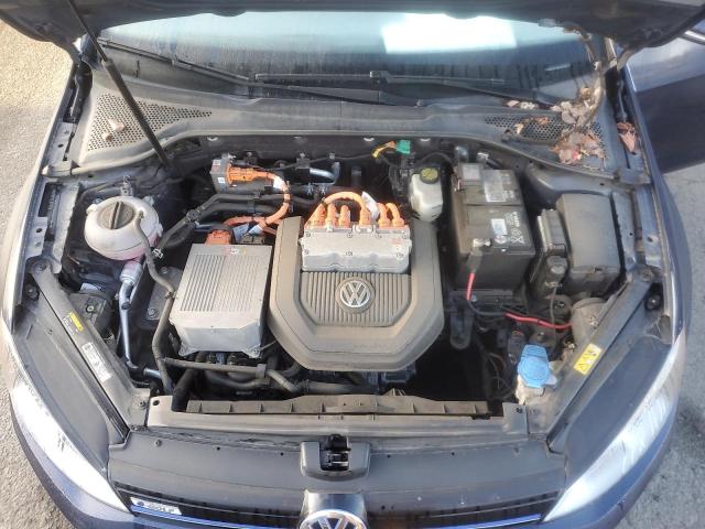 WVWKP7AU0GW913055 Volkswagen E-Golf