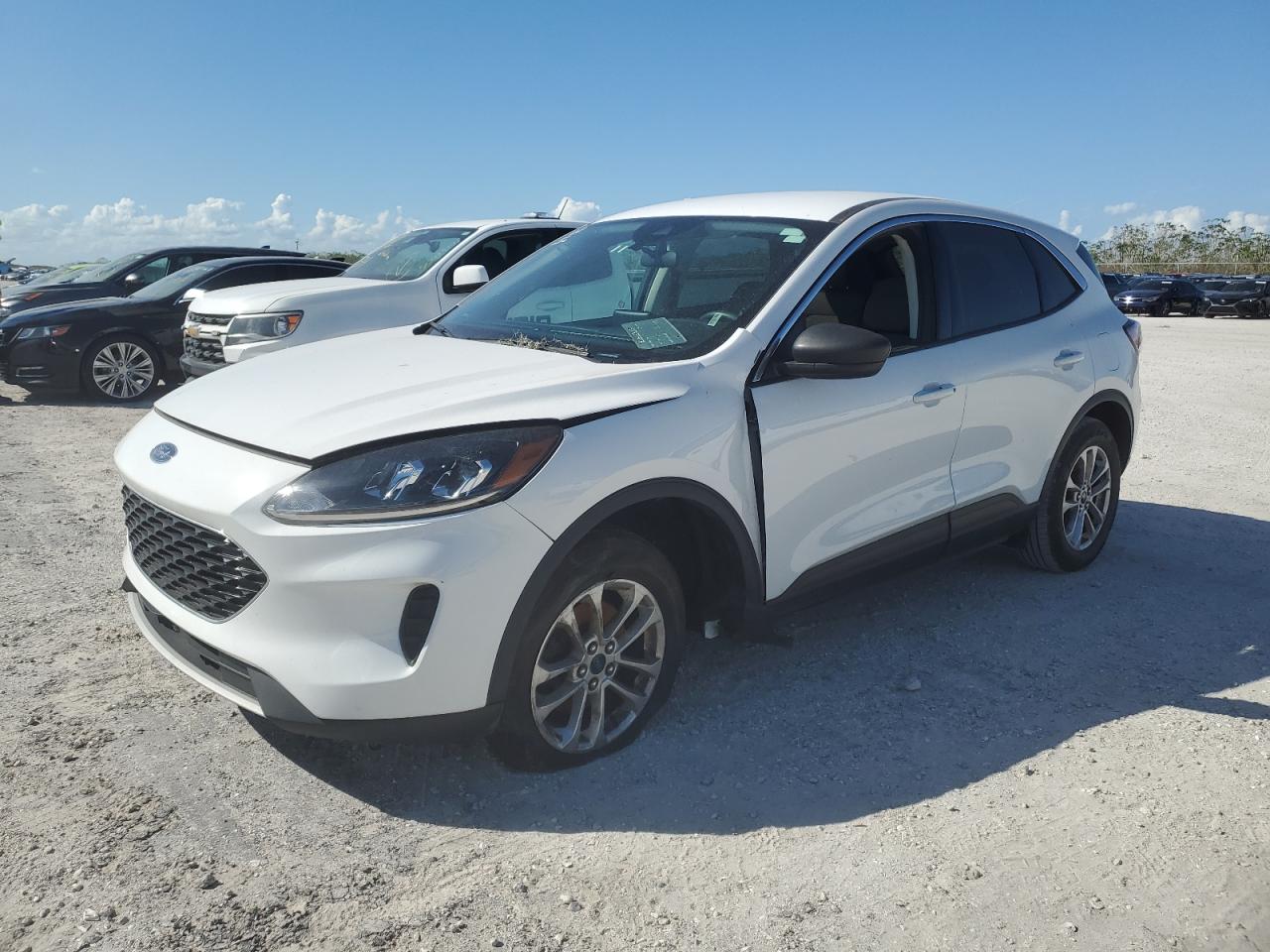 1FMCU9G65NUA64255 Ford ESCAPE SE