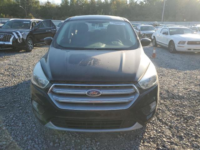 1FMCU0GD2HUA91783 Ford ESCAPE SE