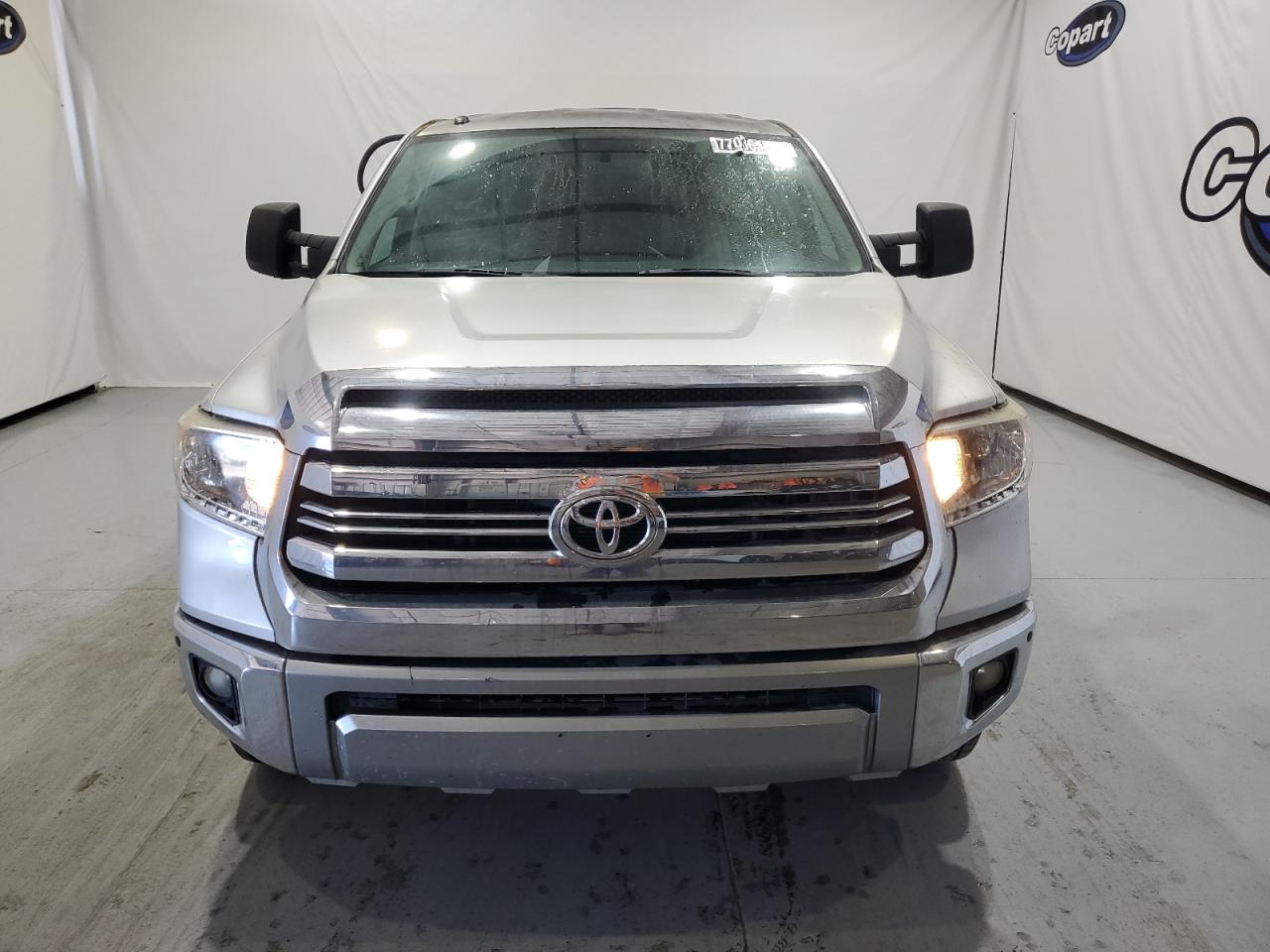 5TFRM5F1XHX111053 Toyota TUNDRA DOU