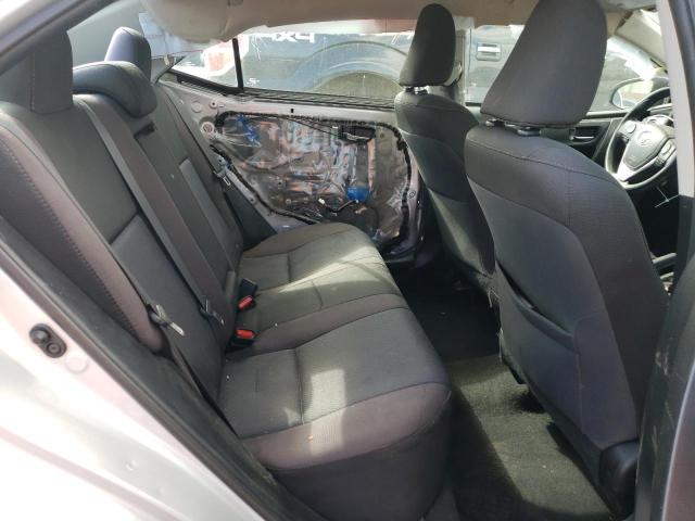 5YFBURHE5HP708621 Toyota COROLLA L