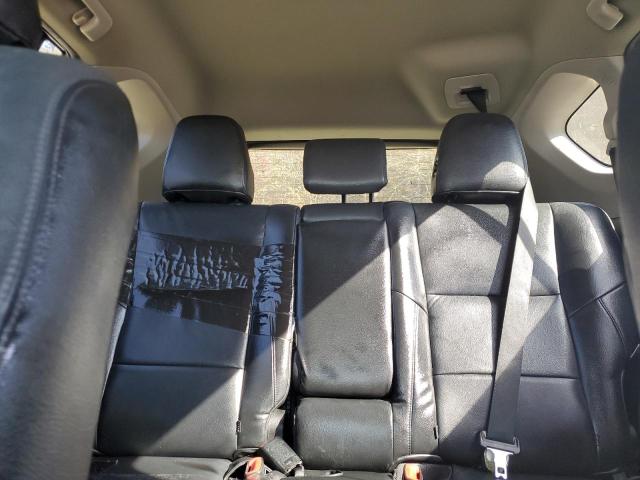 2T3ZFREV0FW224517 Toyota RAV4 LE
