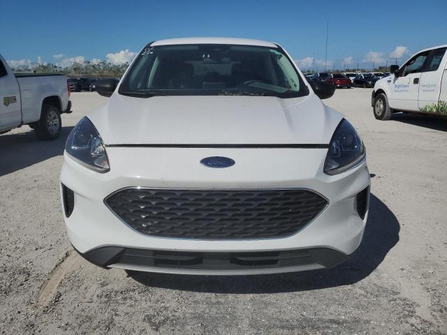 1FMCU9G65NUA64255 Ford ESCAPE SE